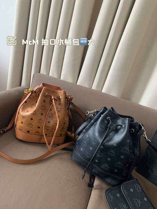 Picture of MCM Handbags _SKUfw242044742fw